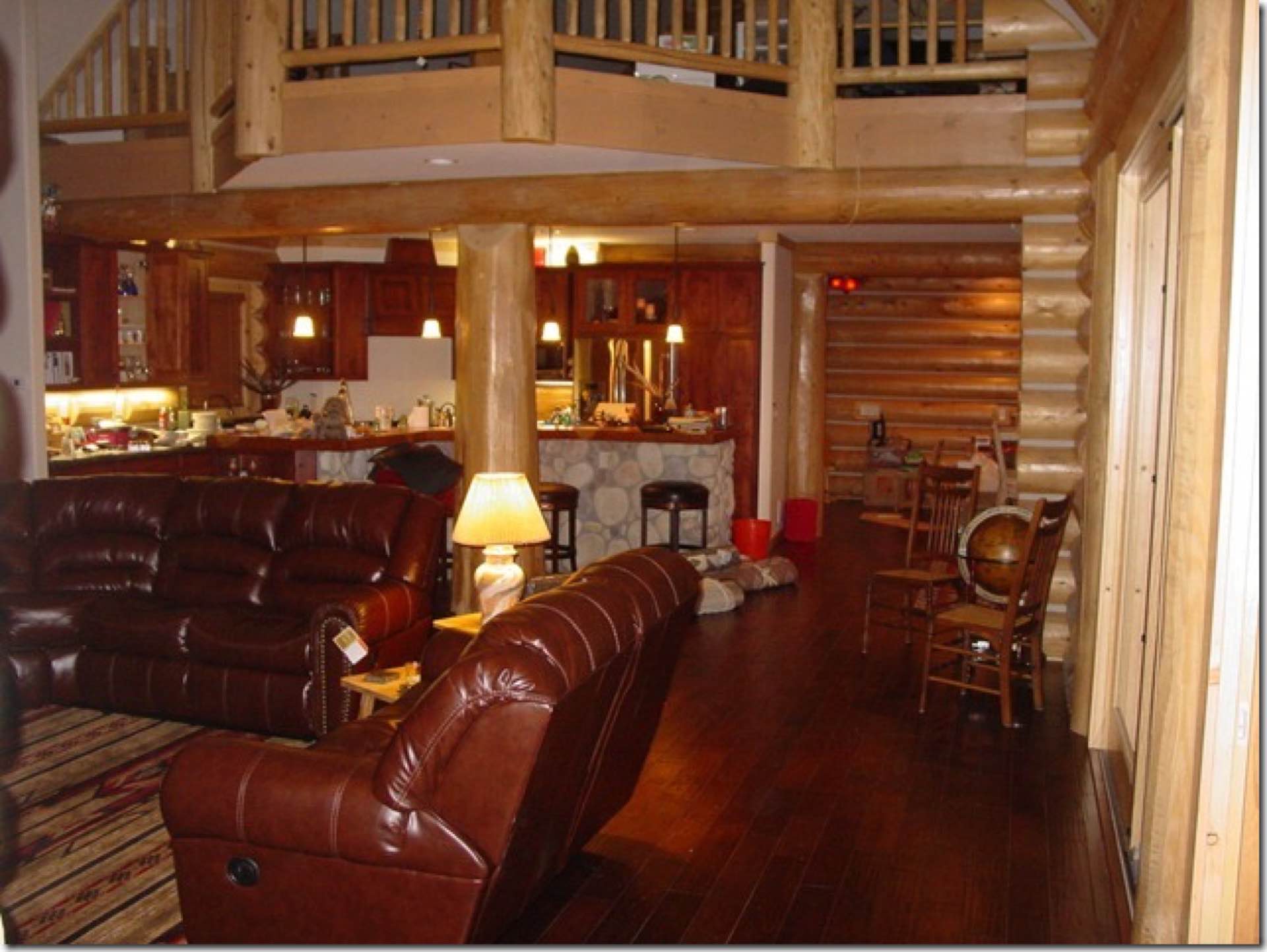 Sierra custom log home photo