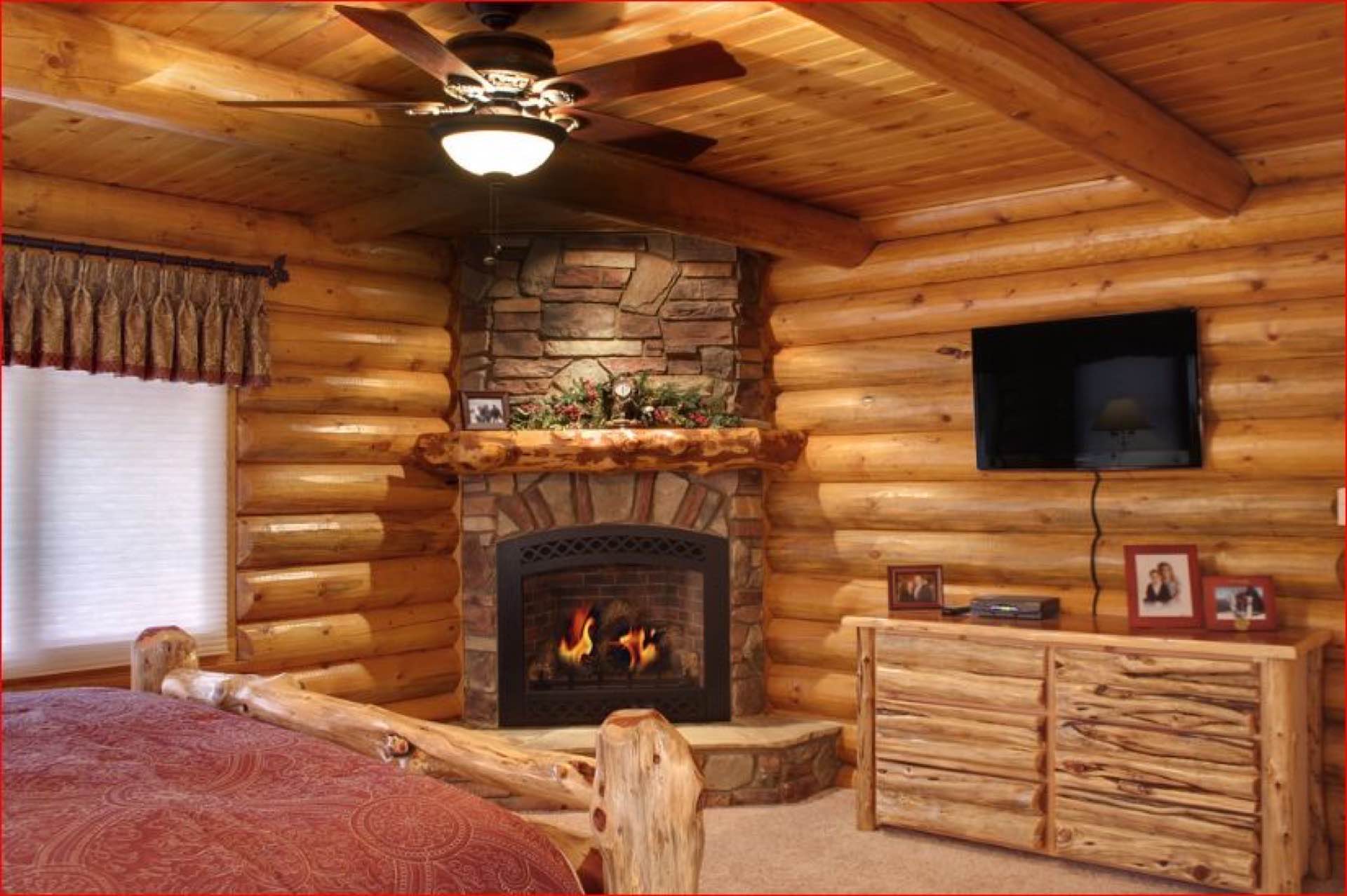 Sierra custom log home photo
