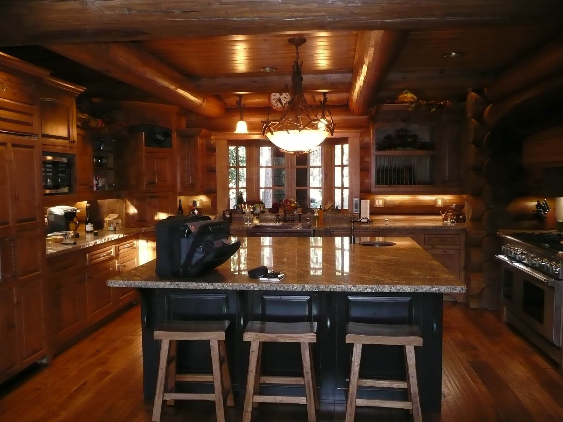 Sierra custom log home photo